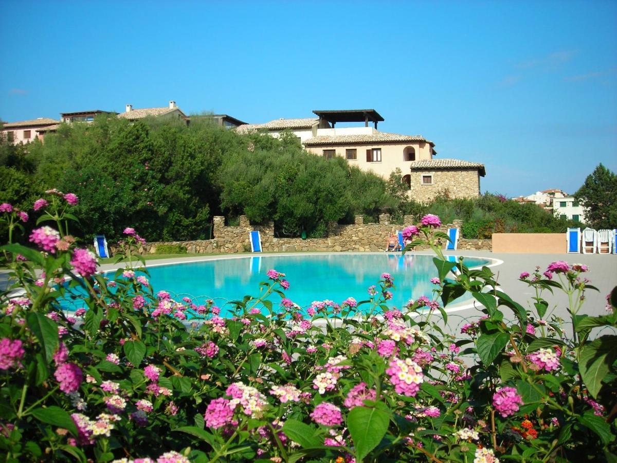 Residence Bouganville Porto Rotondo Exterior foto